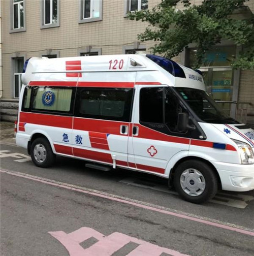镇康选择我们的救护车出租,开启安心转院之旅